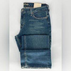 NWT American Eagle Vintage Wash Favorite Fit Flare Leg Jeans